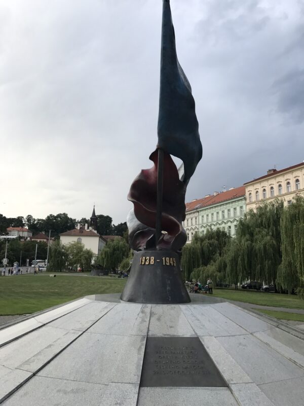 World War II Victims Monument