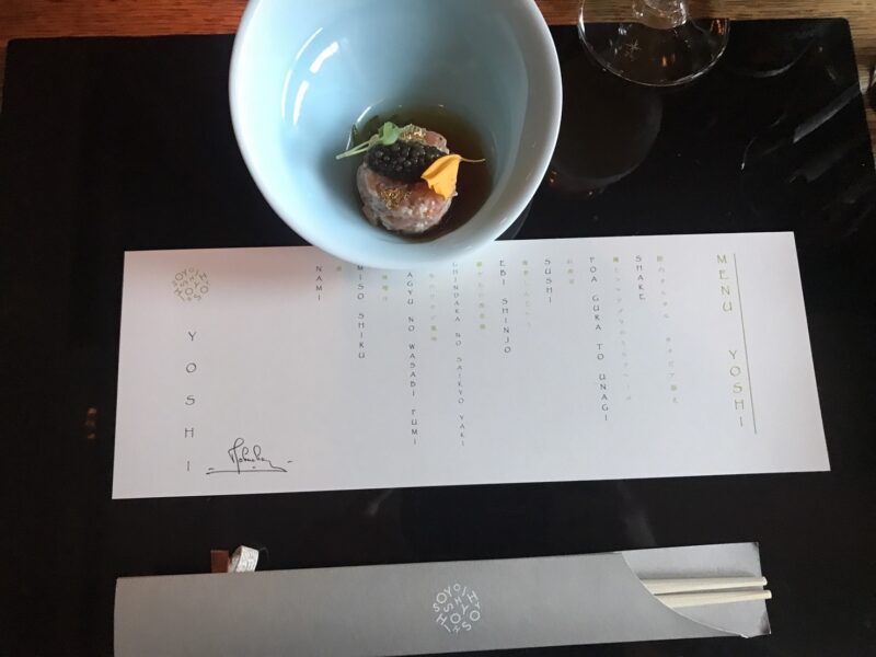 鮭のタルタル キャビア添え