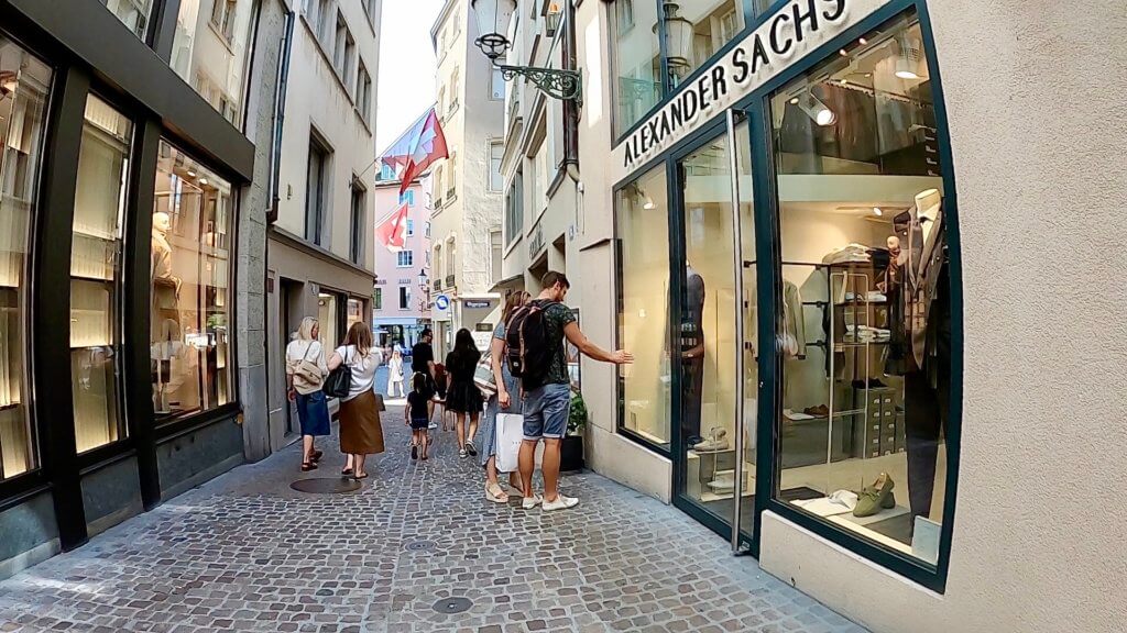 ショッピングストリート