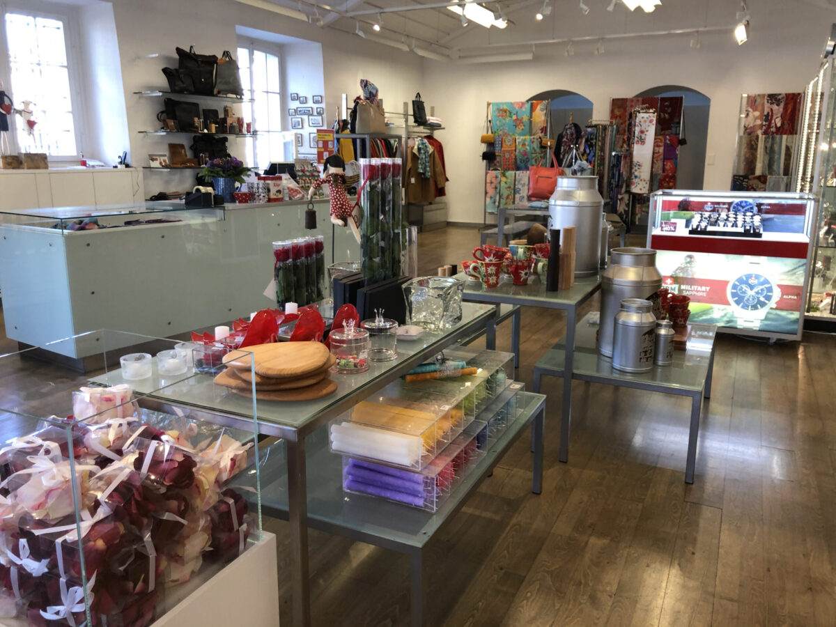 Schweizer Heimatwerk店内