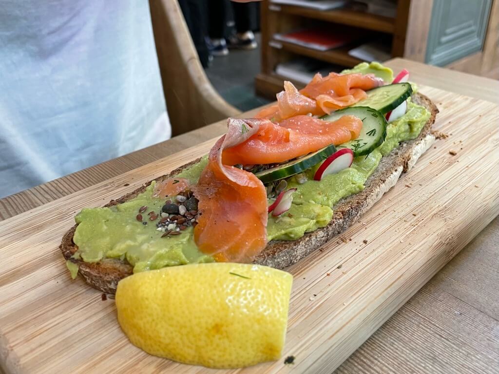 AVOCADO TOAST