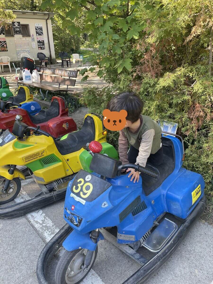 Tierparkの車コーナー