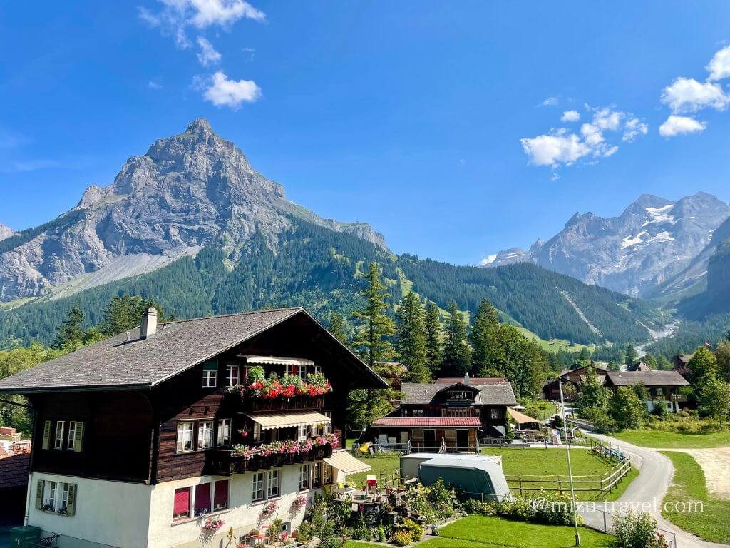 カンダーシュテーク（Kandersteg）駅からの景色