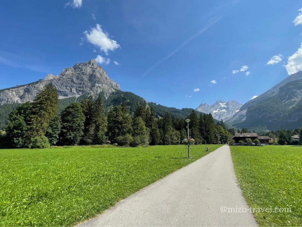 Kanderstegの駅からOeschinen